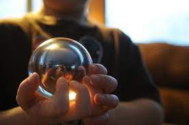 magiczna kula - przepowiadająca przyszłość - wrozki wróżby online -  tarot tak nie kula
